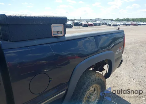 2002 Chevrolet Silverado 2500Hd Lt from USA, damaged, VIN 1GCHK23162F217596